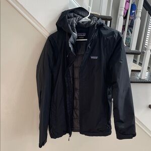 Patagonia Men's Black Raincoat
